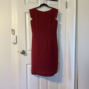 MM. LAFLEUR: Sleeveless Red Dress